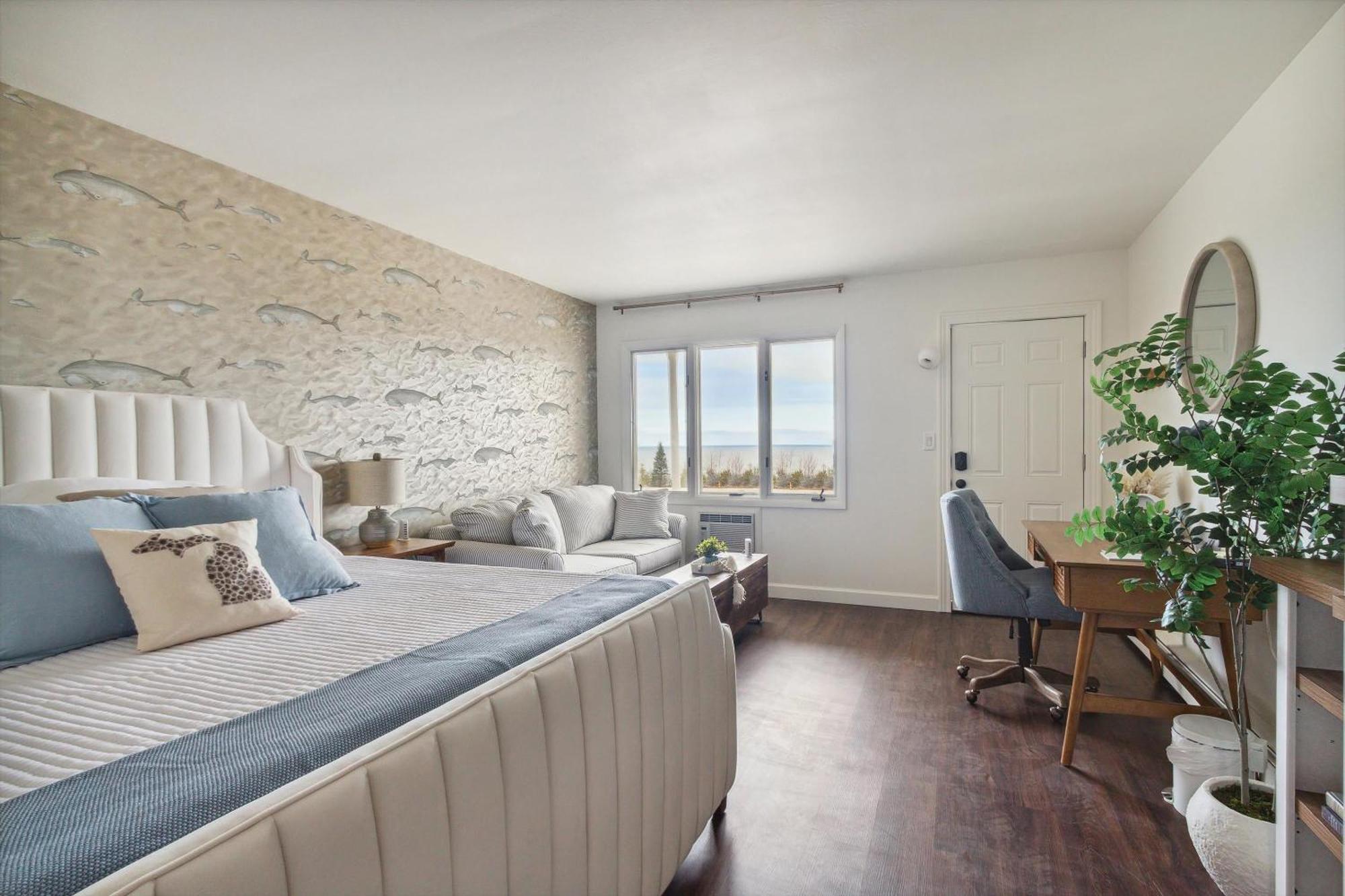 Self Check-In Lake Views Workspace 2 Queen Beds Villa Петоски Екстериор снимка